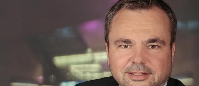 cBUZZ steht für CORPORATE BUSINESS